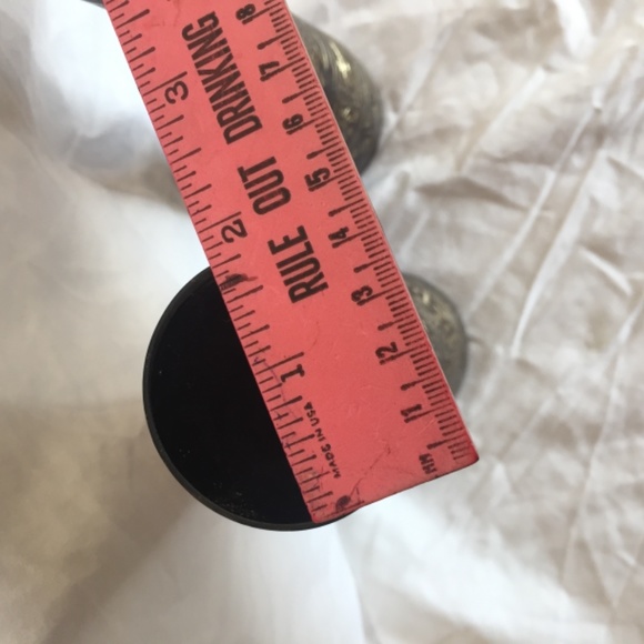 Brand new set of 2 vintage hand etched vase - Picture 4 of 6